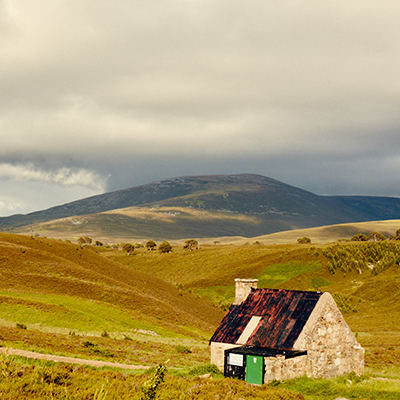guide-to-whisky-flavour-module-04-triple-content-block-whisky-regions-speyside-landscapes